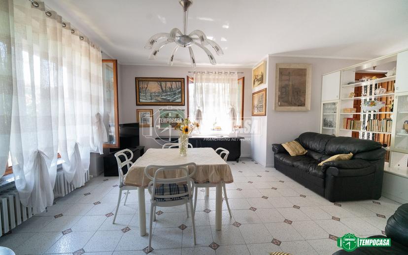 Casa indipendente in Via Daniele Manin 22/a, Nova Milanese — foto 2 di 5