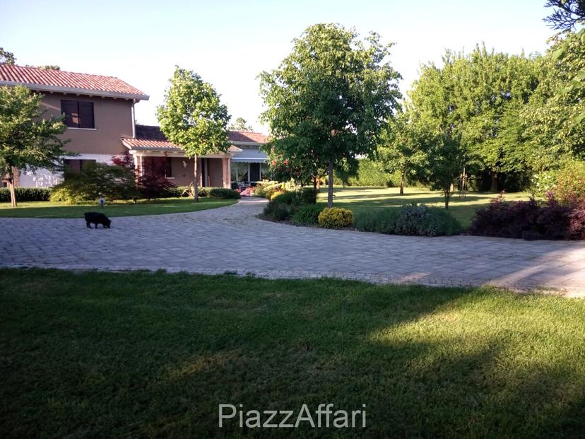 Villa in Via Frapiero, Correzzola