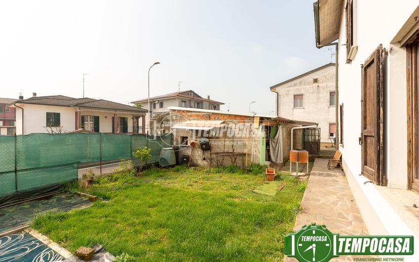 Villa in Via Don Ghisoni, Sergnano — foto 4 di 5