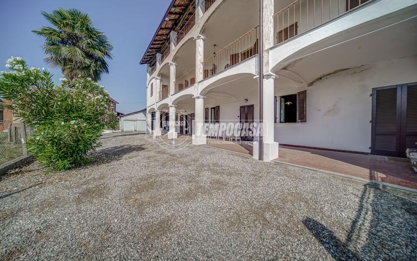 Cascina in Via della Pace, Divignano