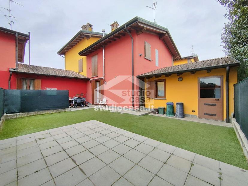 Villa bifamiliare in Via XI Settembre, Casaletto Ceredano — foto 3 di 5
