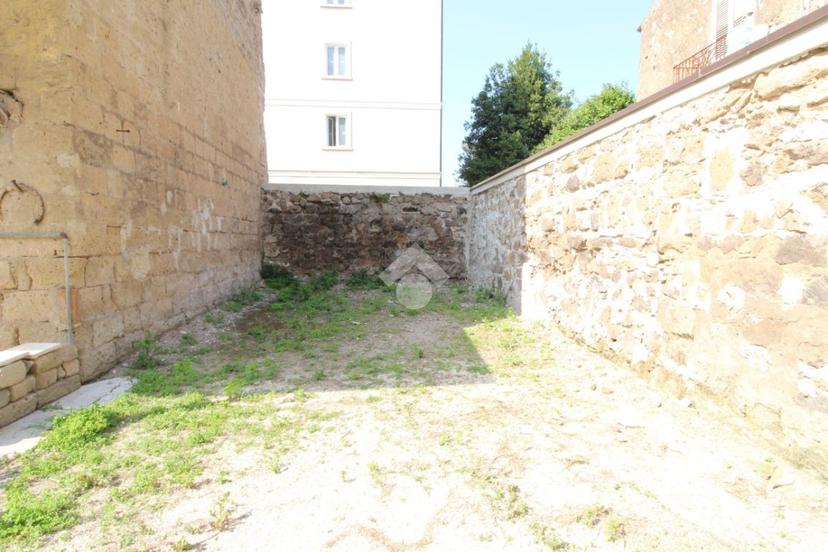 Casa indipendente in Via Santonastaso 15, Caserta — foto 2 di 5