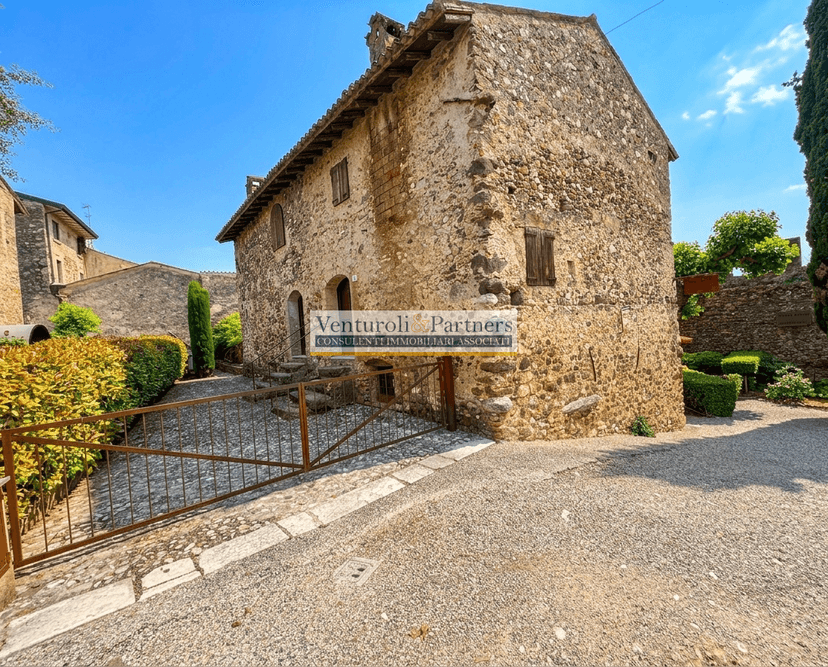 Rustico in Strada Sale, Monzambano — foto 4 di 5