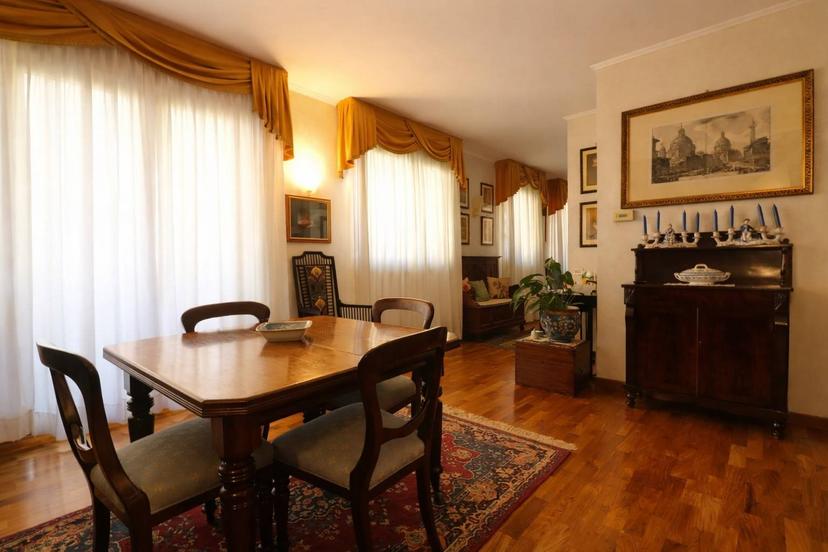 Trilocale in Via Luigi Cadorna 32, Vimercate