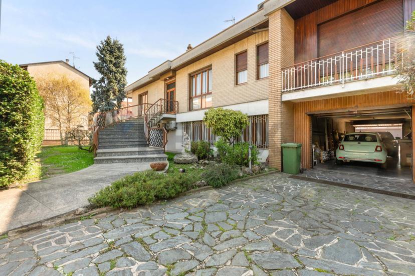 Villa in Via per Cassina Nuova 5, Paderno Dugnano — foto 4 di 5