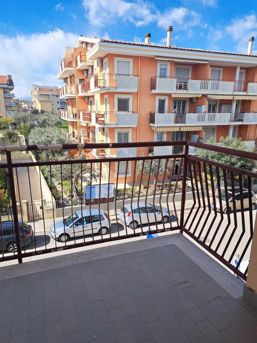 Appartamento in Via V. Bachelet 39, Fossacesia — foto 3 di 5