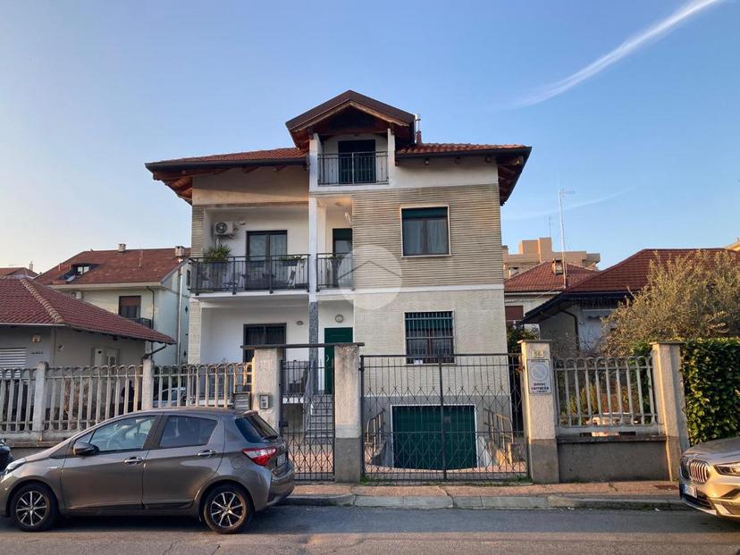 Villa in Via G. Verdi 56, Collegno — foto 4 di 5