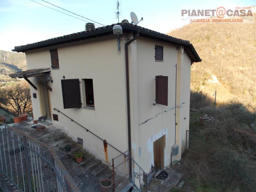 Casa indipendente in Via Rete, Acquasanta Terme