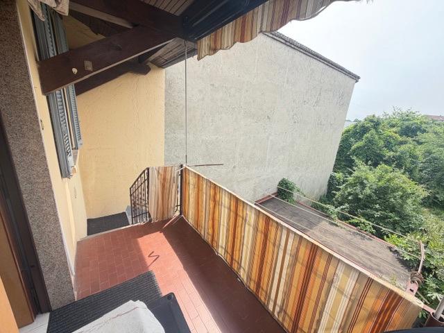 Bilocale in Viale Libertà  98, Monza