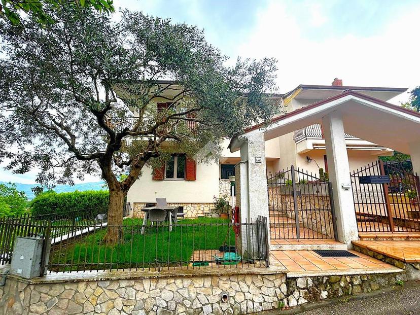 Villa in Via Santa Candida Ortali 46, San Michele di Serino — foto 3 di 5
