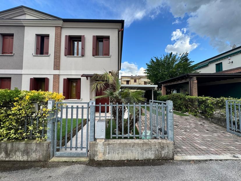Terratetto plurifamiliare in Via Matteotti 113, Noventa Vicentina — foto 4 di 5