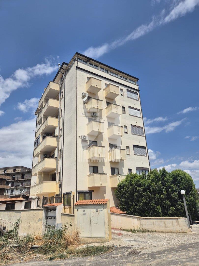 Attico in Via Inghilterra, Crotone — foto 3 di 5
