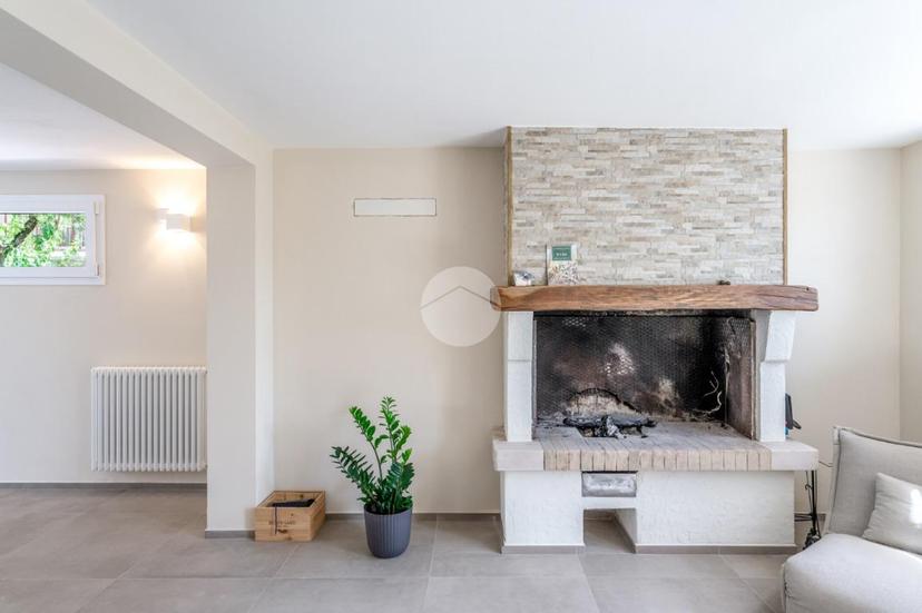 Villa in Via Lionello Fiumi 10, Cavaion Veronese — foto 2 di 5