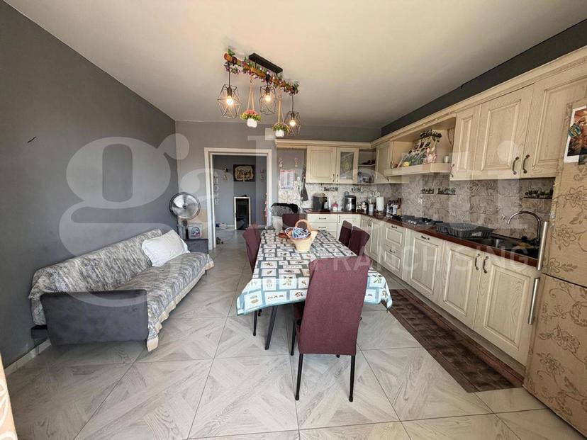 Quadrilocale in Via Lucania  45, Roseto degli Abruzzi — foto 2 di 5