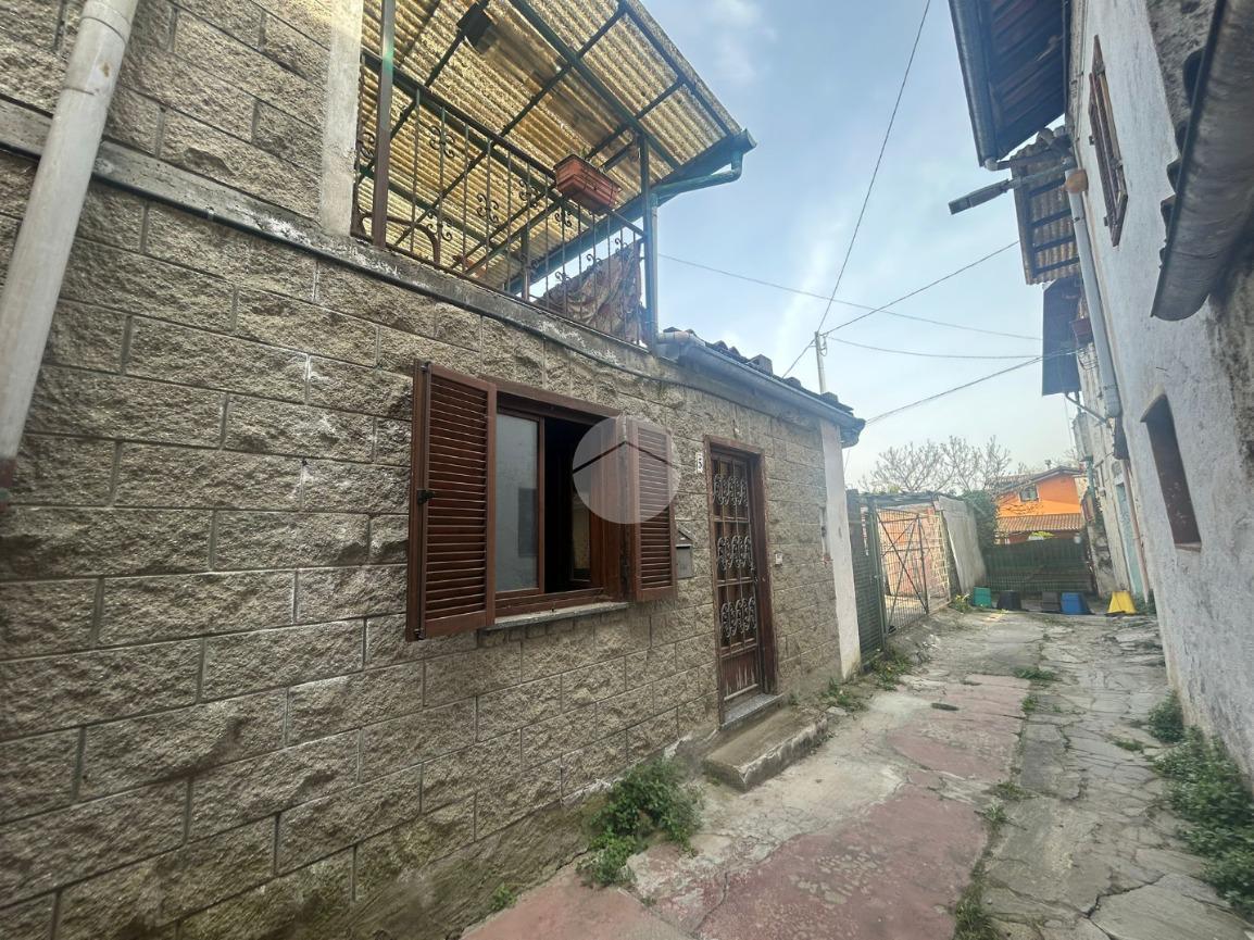 Casa indipendente in Località Fornengo 5, Cuorgnè