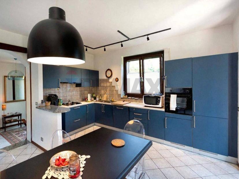 Casa indipendente, Dormelletto — foto 3 di 5