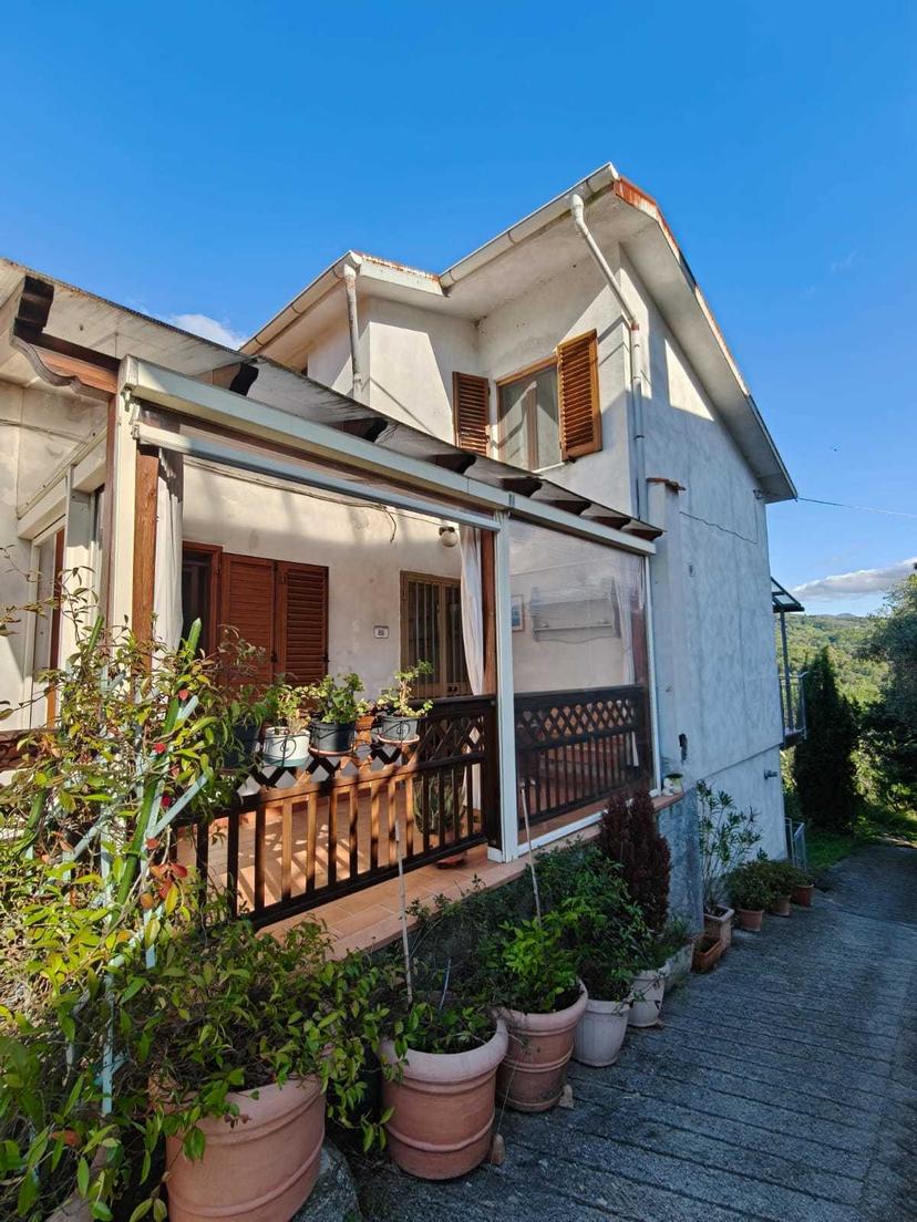 Villa a schiera, Fivizzano — foto 3 di 5