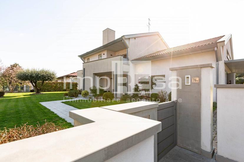 Casa indipendente in Monte Civetta 76/d, San Donà di Piave — foto 2 di 5