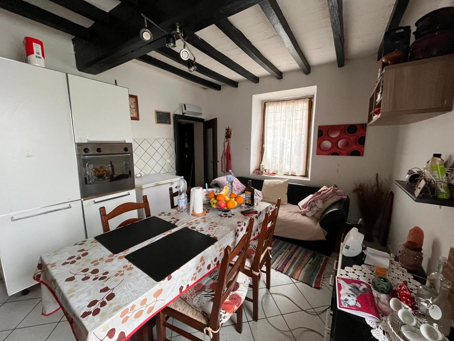Villa in Località Cascina Fiorentina, Gazzola