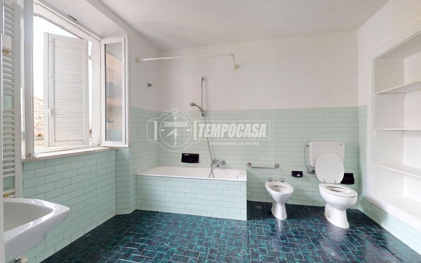 Trilocale in Piazza Italia, Neive — foto 3 di 5