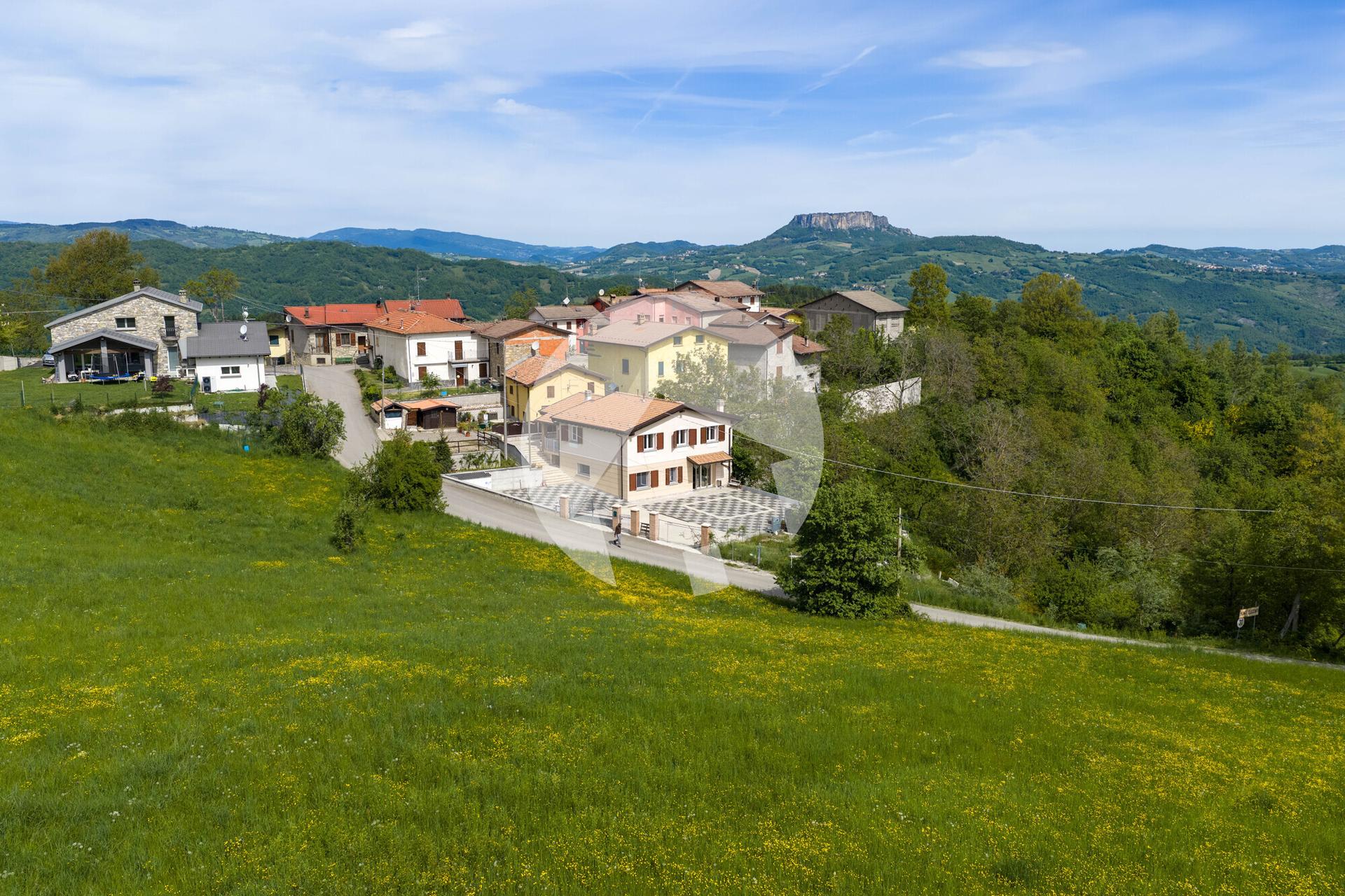 Villa unifamiliare in Via Montefelecchio 37, Villa Minozzo