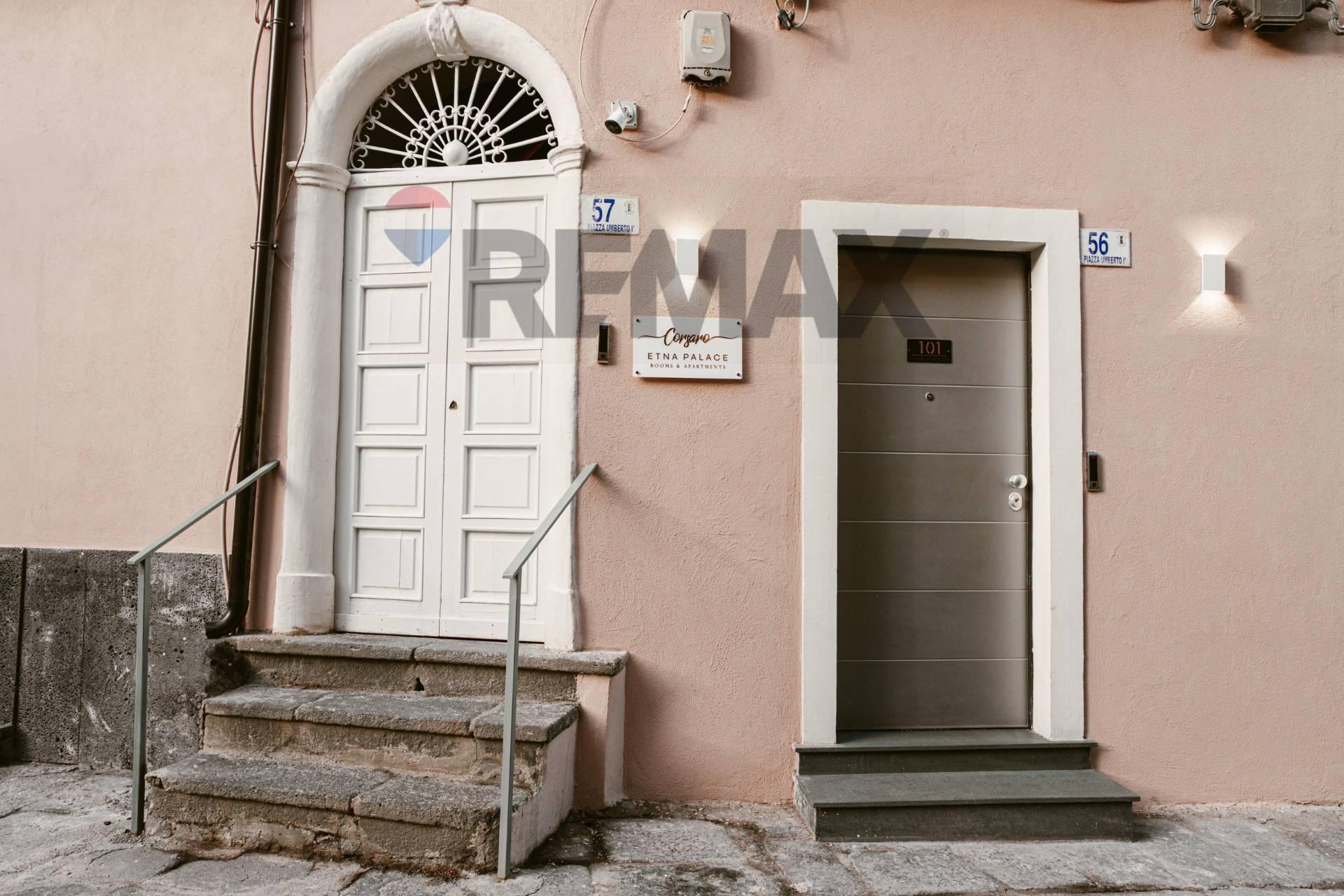 Casa indipendente in Piazza Umberto I 56/57, Motta Sant'Anastasia