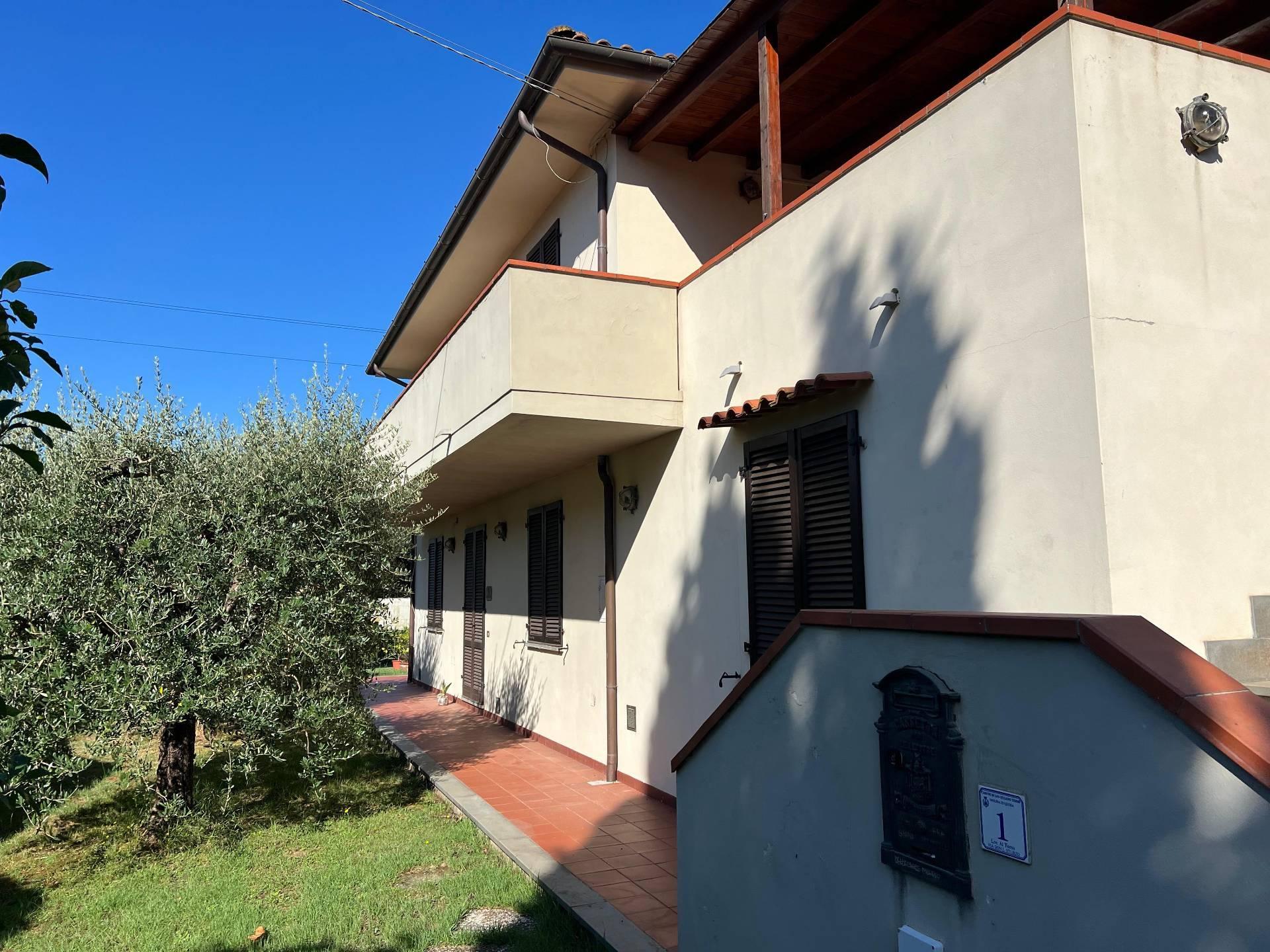 Villa a schiera in Via Cialdini 1, San Giuliano Terme