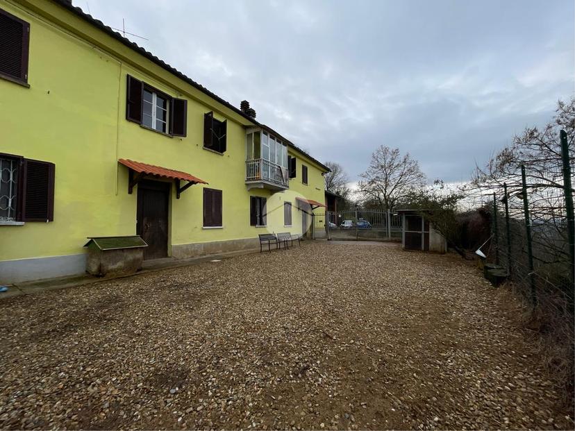 Casa indipendente in Recinto Santo Spirito Sud 13, Asti — foto 3 di 5