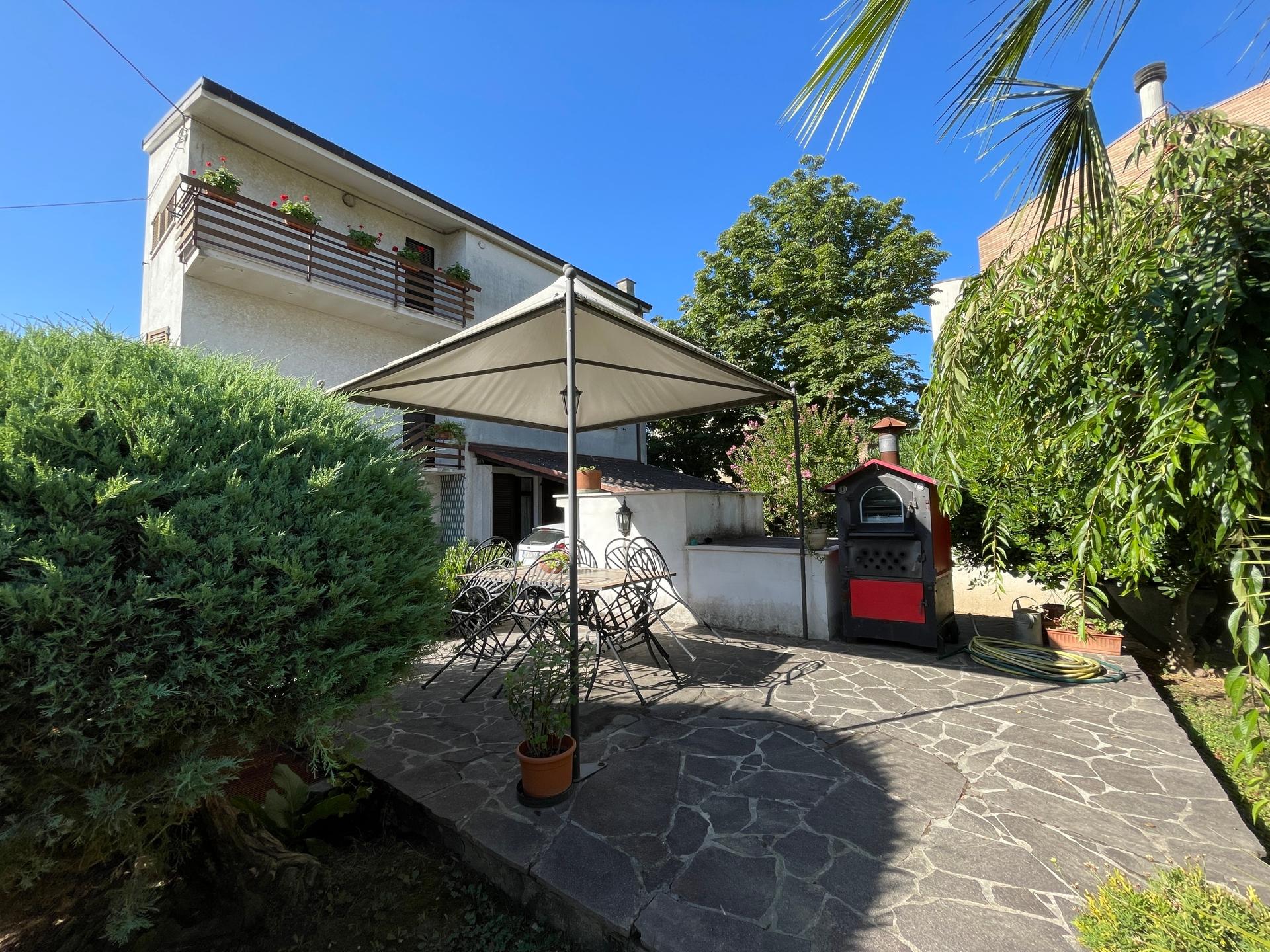 Villa in Via Sibilla Aleramo 6, Cepagatti