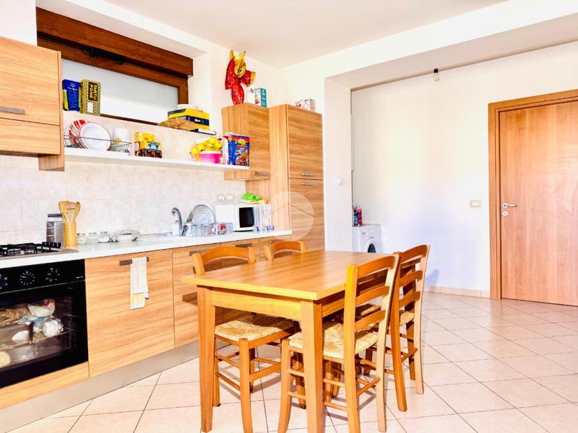 Bilocale in Via Caduti di Via Fani 4, Poggio Picenze — foto 4 di 5