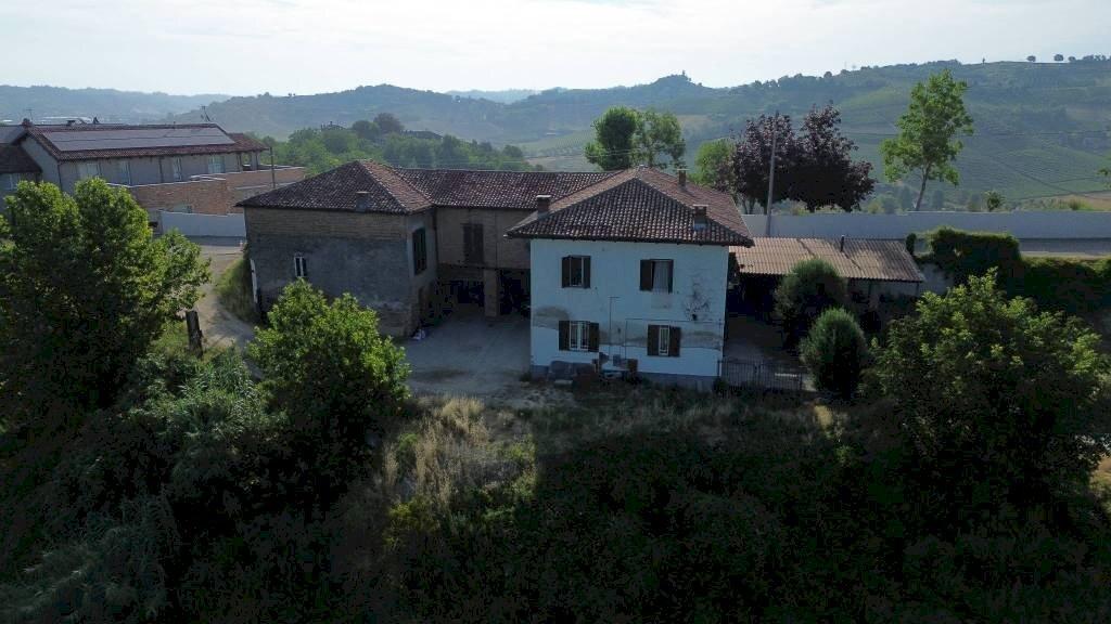 Rustico in Via Bricco Monti, Montegrosso d'Asti
