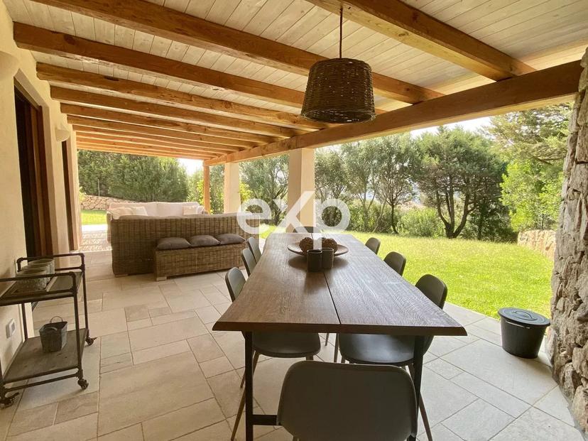Villa bifamiliare, Arzachena