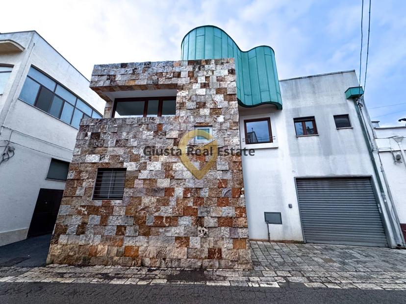 Casa indipendente in Via Caterina Scazzeri 49, Latiano — foto 4 di 5