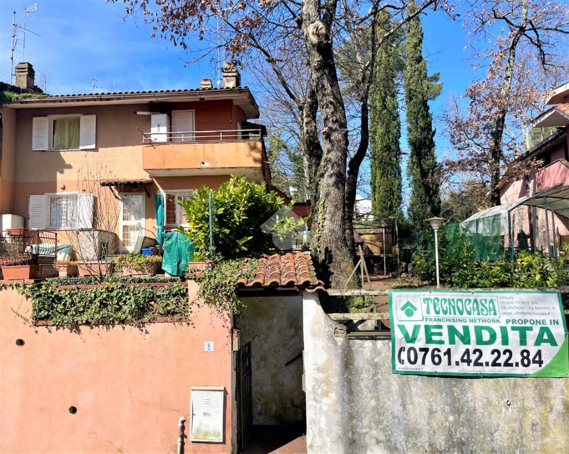 Villa a schiera in Via delle Querce 8, Valentano