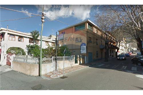 Casa indipendente in Corso Umberto 104, Dorgali — foto 3 di 5
