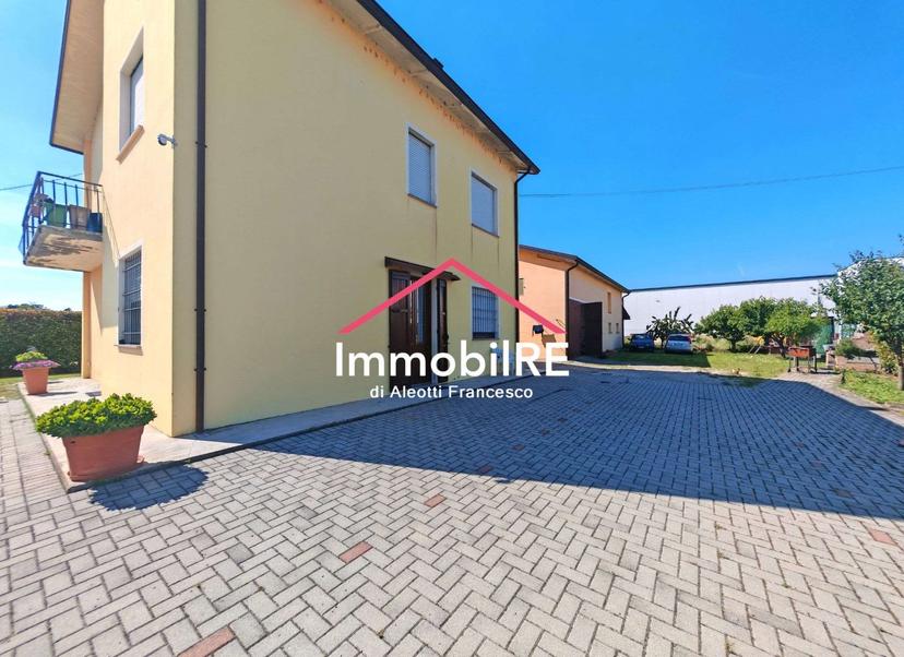 Casa indipendente, Reggio nell'Emilia — foto 3 di 5