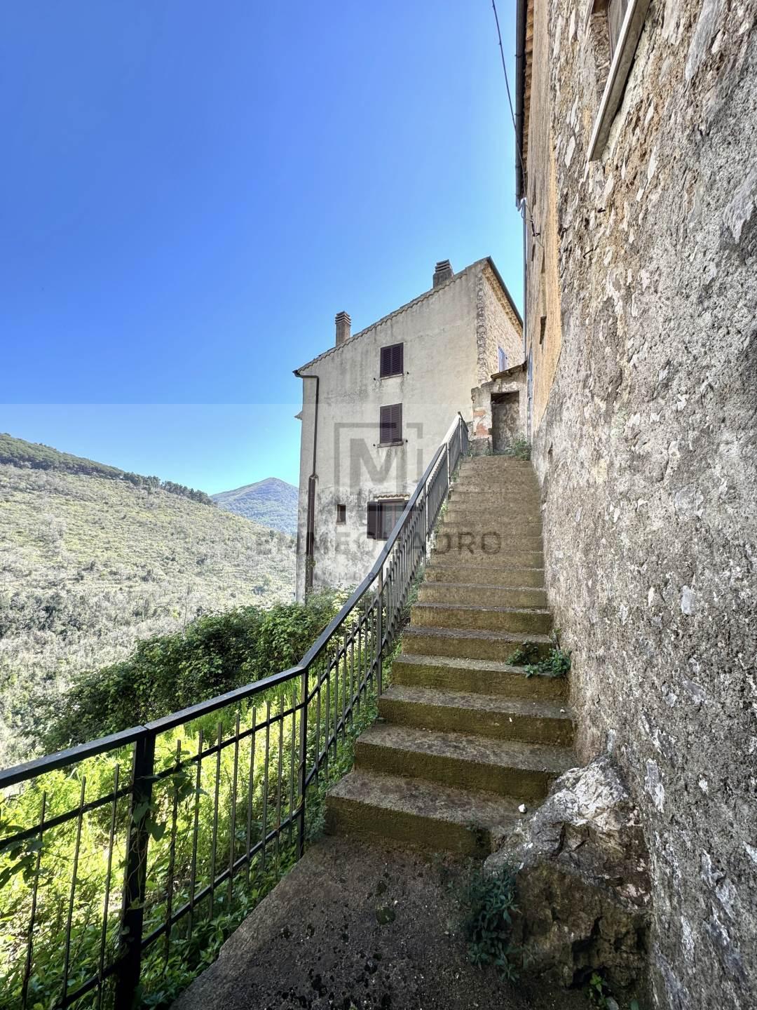 Trilocale in Corso Garibaldi, Lenola