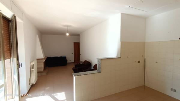 Trilocale in Via Gaspare Spontini, Montottone — foto 2 di 5