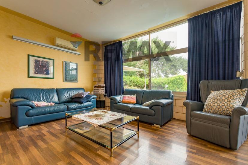 Villa in Strada Statale 113, Km. 248,60 N. 19, Bagheria — foto 2 di 5