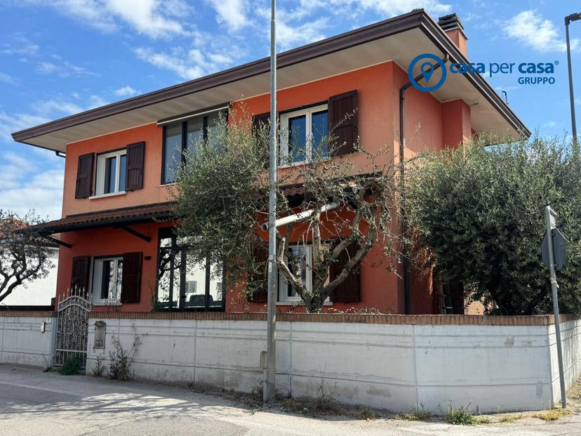 Casa indipendente in Via Broglio, Solesino — foto 4 di 5