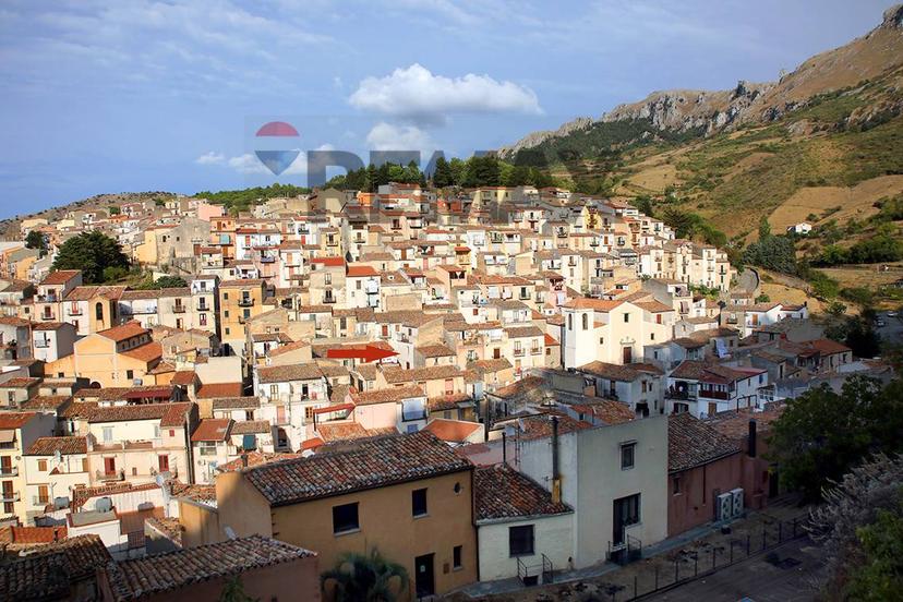 Casa indipendente in Via Ruggeri 7, Gratteri — foto 2 di 5