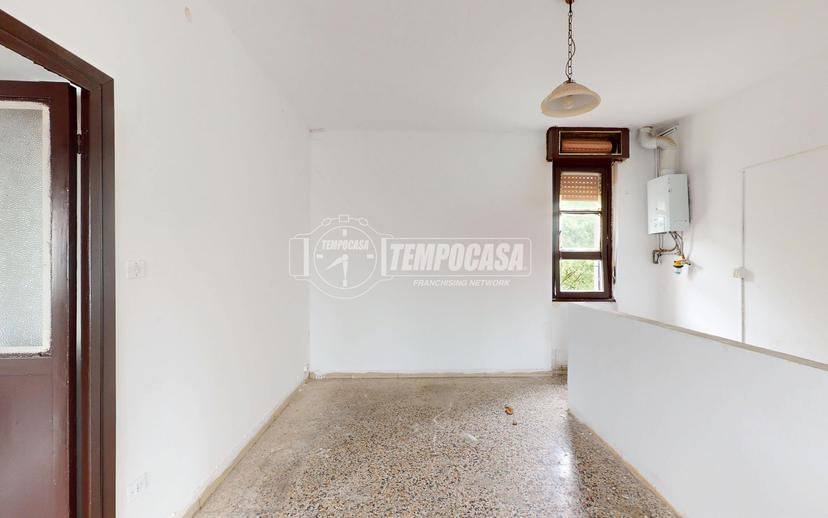 Trilocale in Via Giovanni Pascoli 8, Carate Brianza — foto 2 di 5