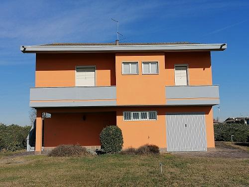 Villa in Via Moro 12, Monte Cremasco