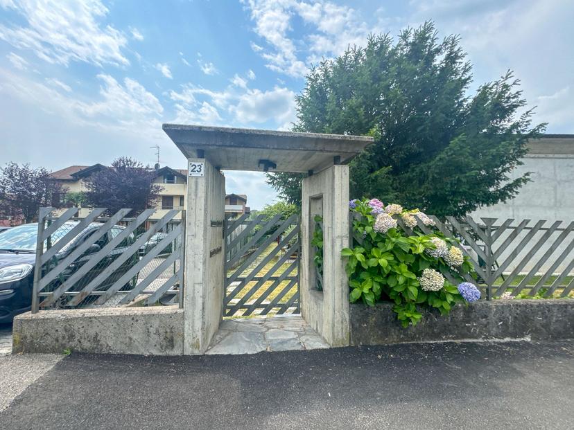 Appartamento in Via Pier Amato Perretta 23, Olgiate Comasco