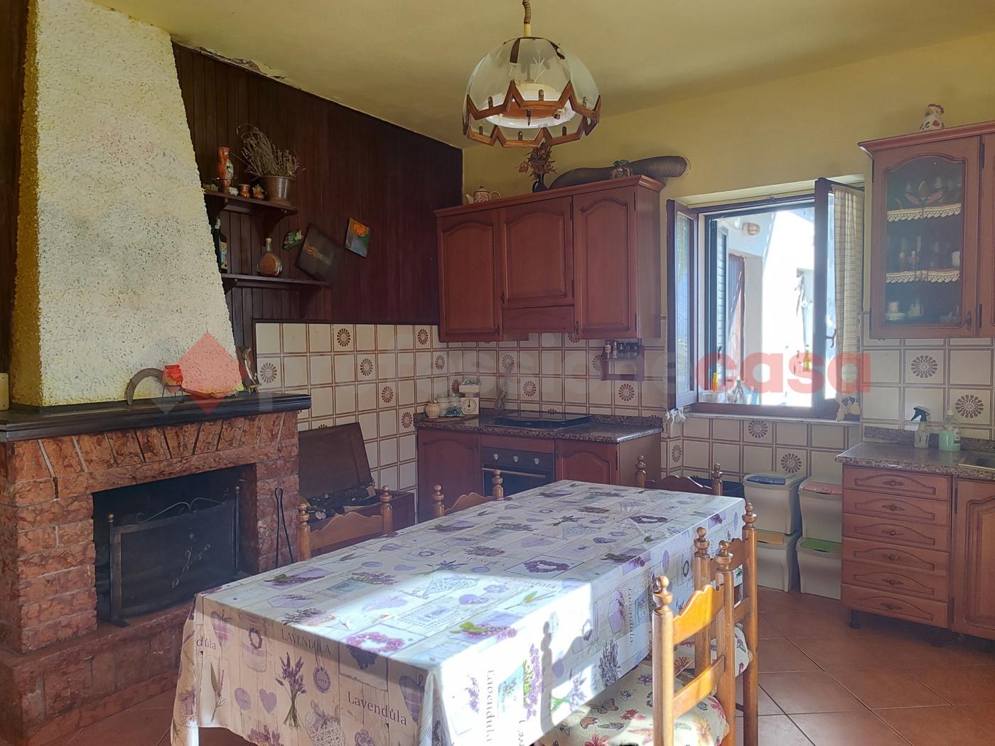 Casa indipendente in Via Umberto I  28, Piazza al Serchio