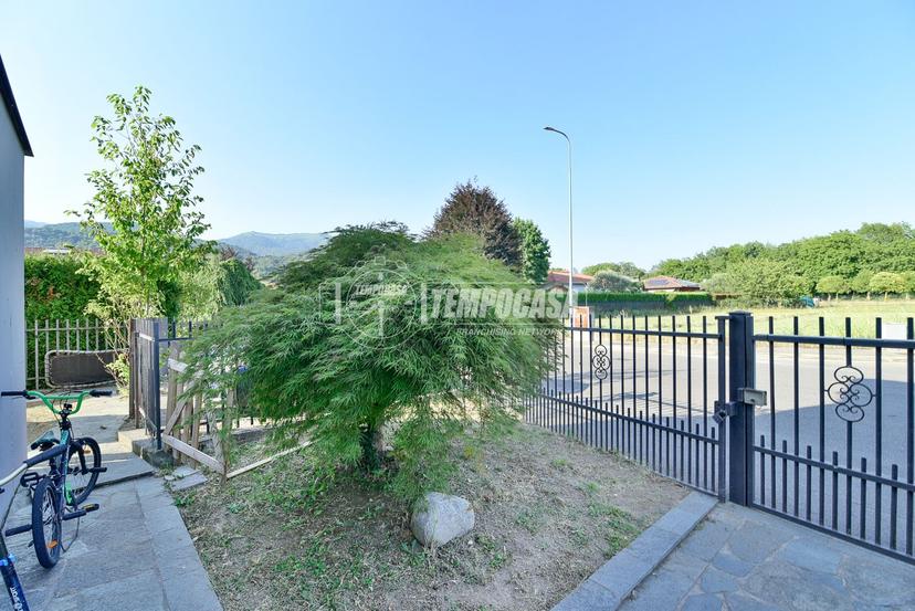 Quadrilocale in Via Alzate 28, Albese con Cassano — foto 3 di 5