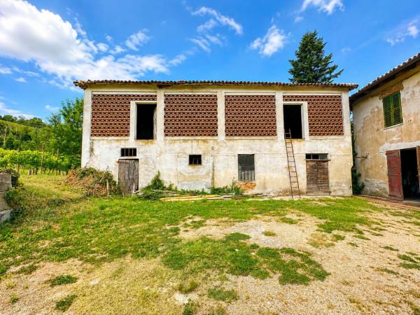 Cascina in Località Robini, Santo Stefano Belbo — foto 4 di 5