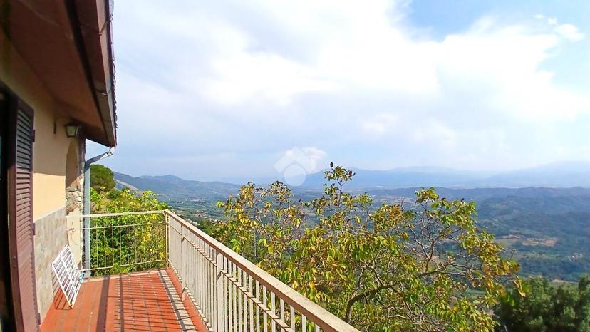 Villa in Via delle Ginestre 3, Serrone