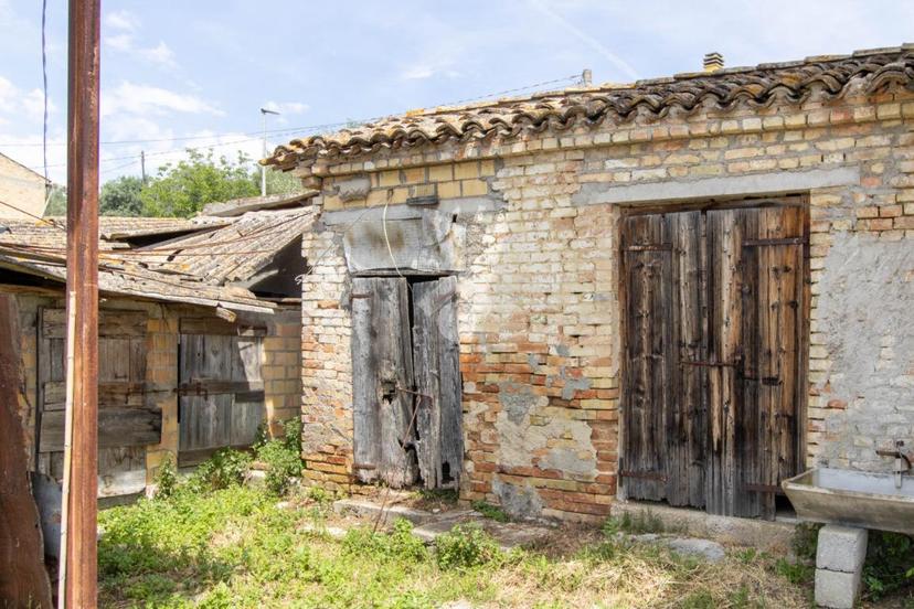 Rustico in V. San Savino 15, Nereto — foto 2 di 5