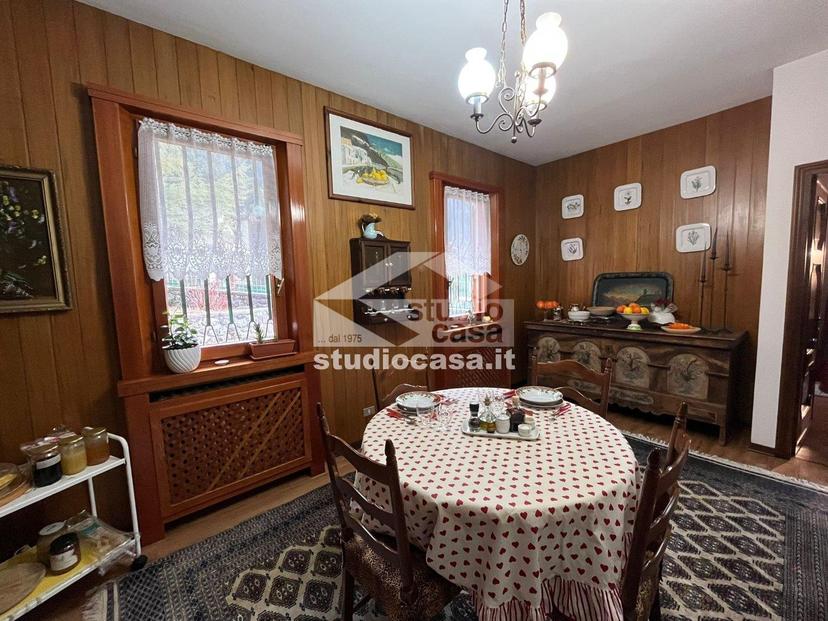 Villa in Via Frassa, Piazzatorre — foto 3 di 5